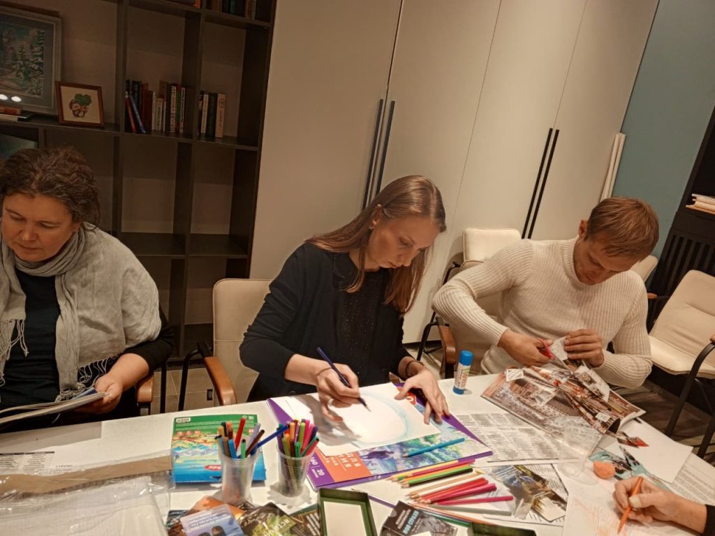 Прошла группа в формате упражнение: "Карта моего внутреннего мира спокойствия"