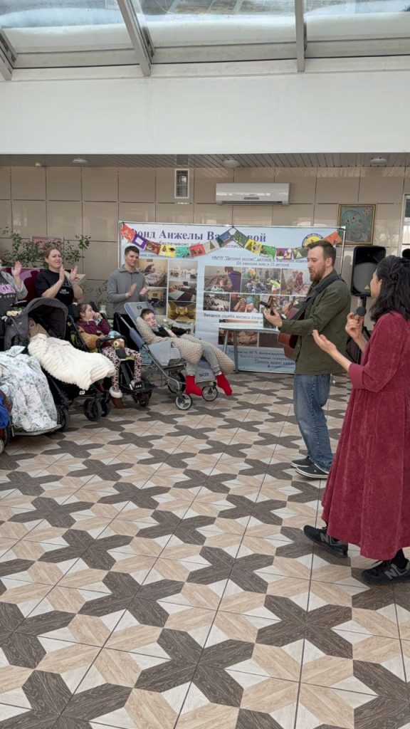 Тёплый музыкальный концерт «Тепло материнских сердец»