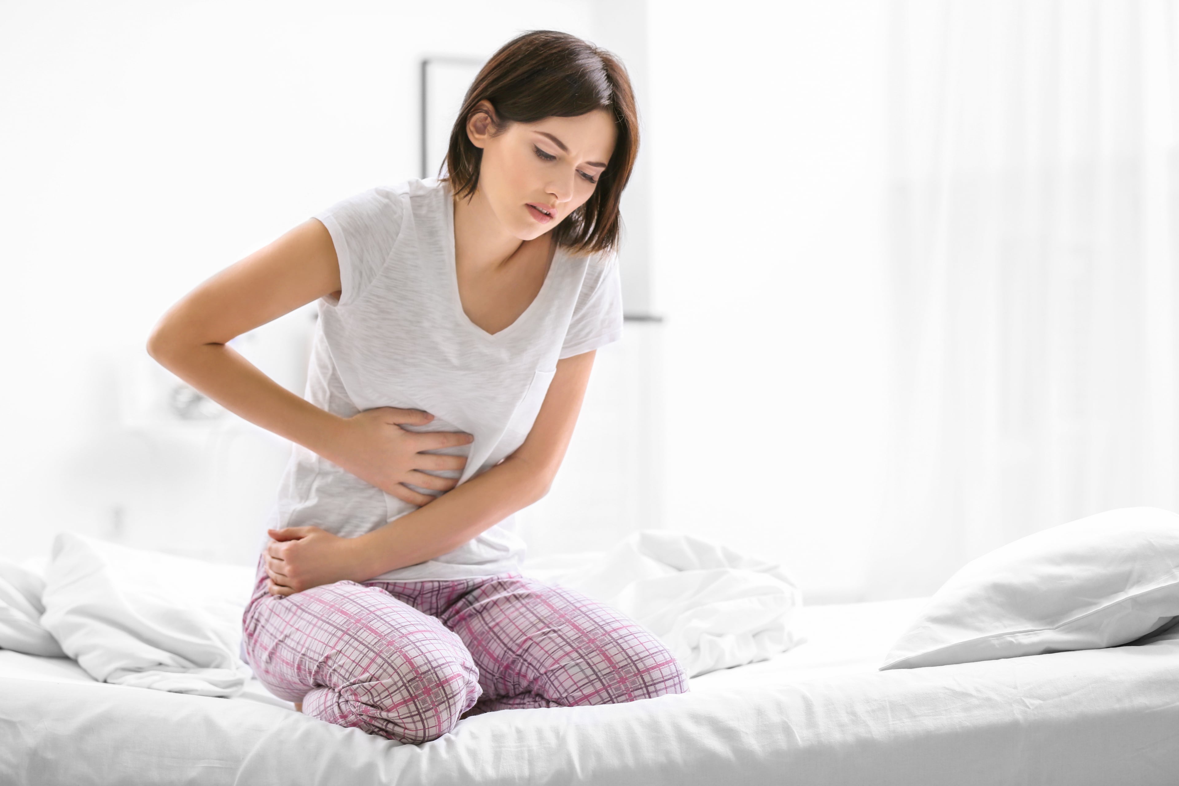 teen-girl-with-chronic-stomach-pain